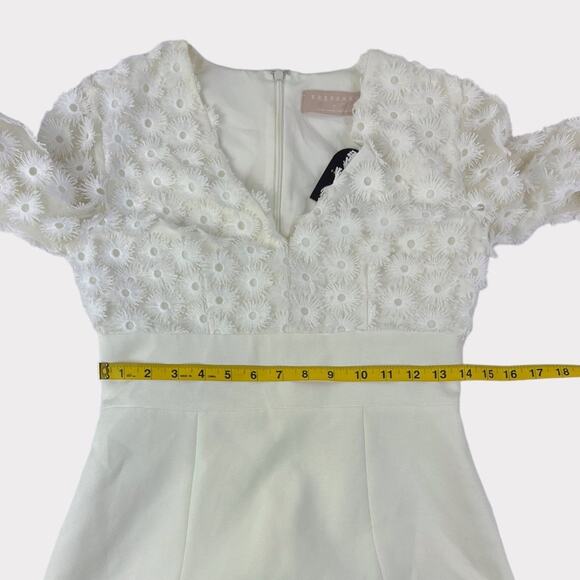 Keepsake The Label Floral Embroidered Long Sleeve Dress Small NEW - Picture 8 of 9